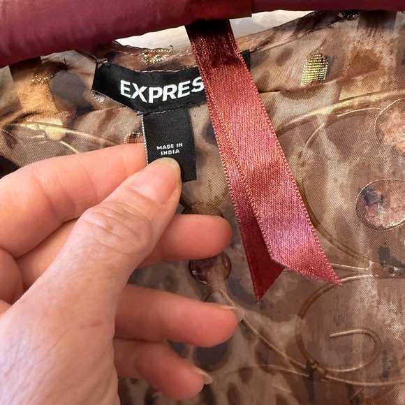 Express Sheer Animal Print Robe - Picture 3 of 4